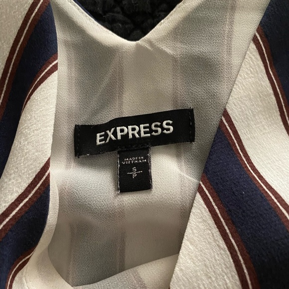 Top - Picture 4 of 6